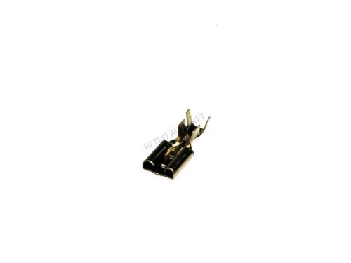 Csúszósaru hüvely 9,5mm.    BP1122